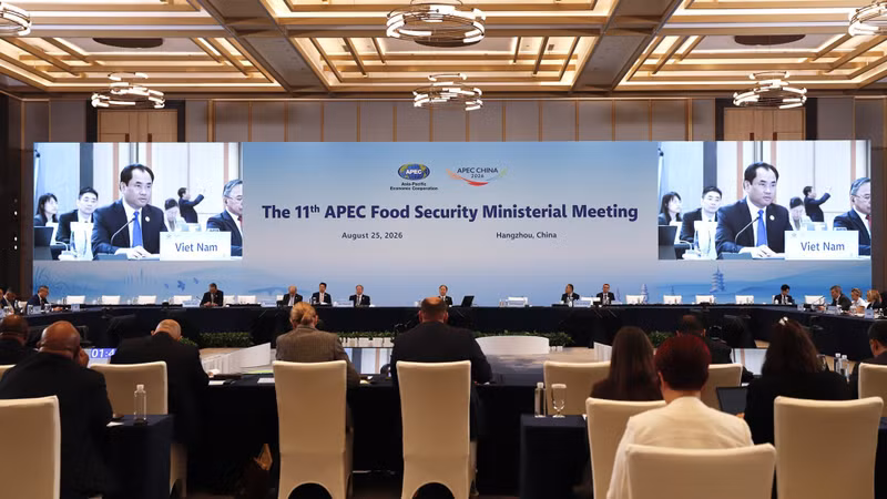 第十一届亚太经合组织（APEC）粮食安全部长级会议现场。越南农业与环境部长郑越雄在会上发表讲话。（图片由越南驻华大使馆提供）