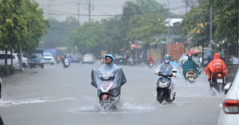 8月17日天气预报：北部和北中部白天晴朗，今晚起将迎来一轮强降雨，累计降雨量超过450毫米