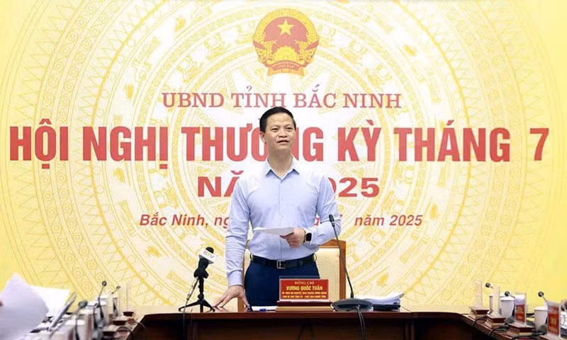 7月9日上午，越共中央候补委员、北宁省人民委员会主席王国俊主持召开北宁省人委会7月份例会。