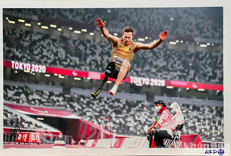 德国残疾运动员Markus Rehm参加2020年东京残奥会。