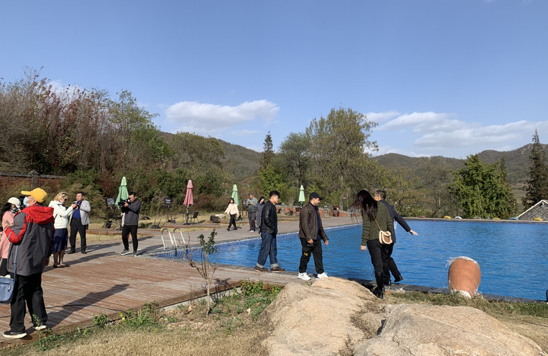 慈口观的室外温泉。 慈口观的室外温泉。