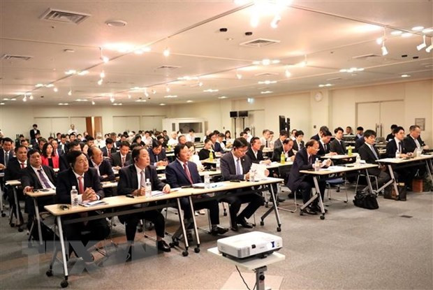 论坛全景。 论坛全景。