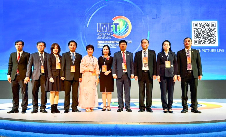 岘港市代表团出席2023中国(郑州)国际旅游城市市长论坛。 岘港市代表团出席2023中国(郑州)国际旅游城市市长论坛。