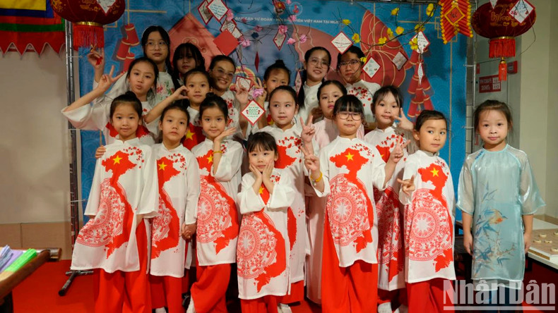 儿童们充满喜悦。