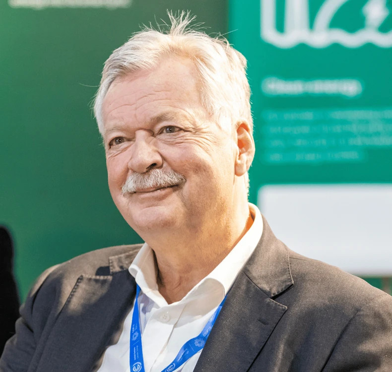 丹麦中央政府绿色国度联盟执行主席芬恩·莫滕森先生。