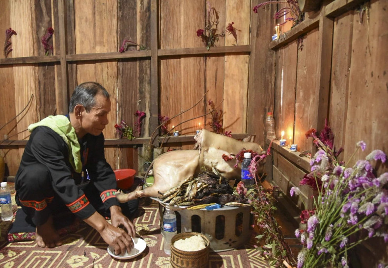 祈求新年庄稼丰收,生活温饱。 祈求新年庄稼丰收,生活温饱。