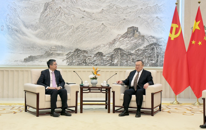 越南驻华大使范清平与中国共产党中央对外联络部部长刘建超。 越南驻华大使范清平与中国共产党中央对外联络部部长刘建超。