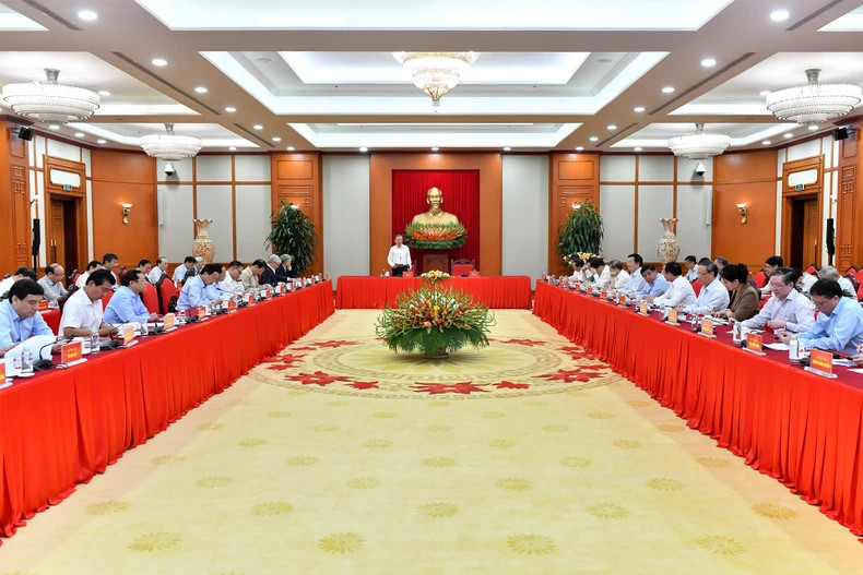 会议全景。 会议全景。