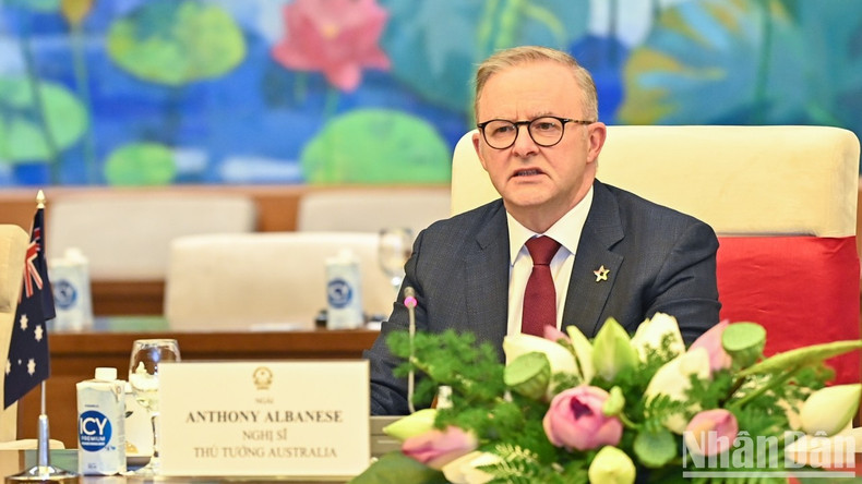 安东尼·阿尔巴尼斯总理发表讲话。