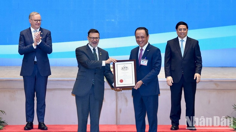 越南航空公司关于开通河内-墨尔本往返航线公布仪式。 越南航空公司关于开通河内-墨尔本往返航线公布仪式。