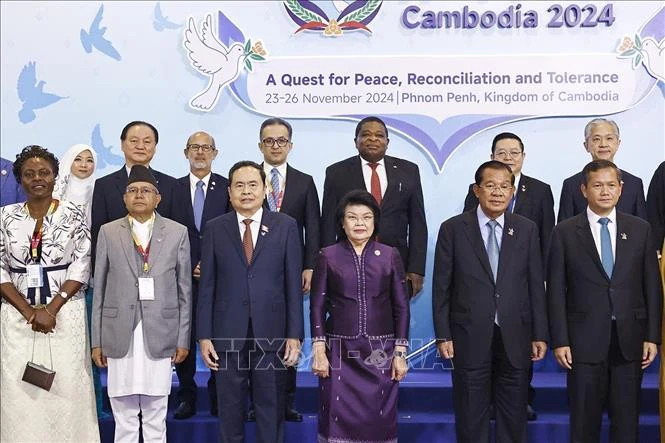 全体代表合影。