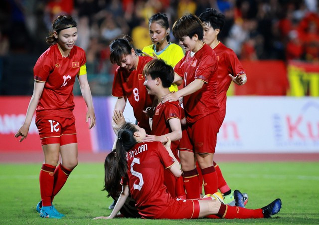 清雅把比分扩大为2-0. 清雅把比分扩大为2-0.