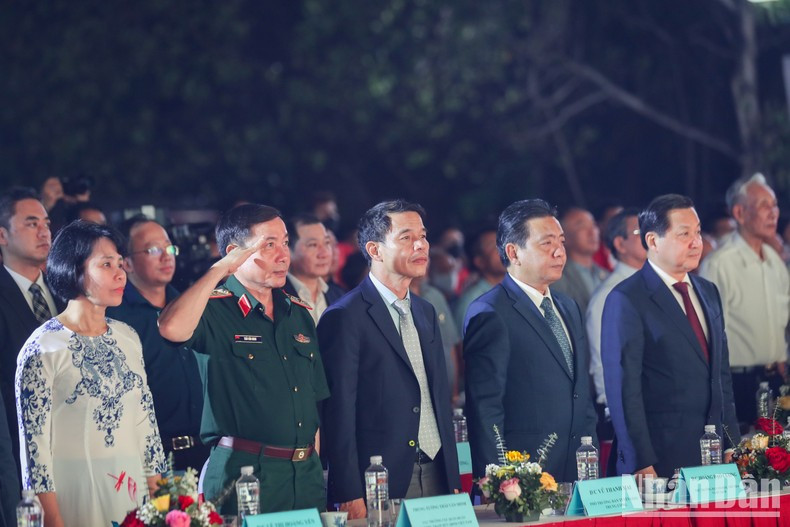 与会代表。 与会代表。