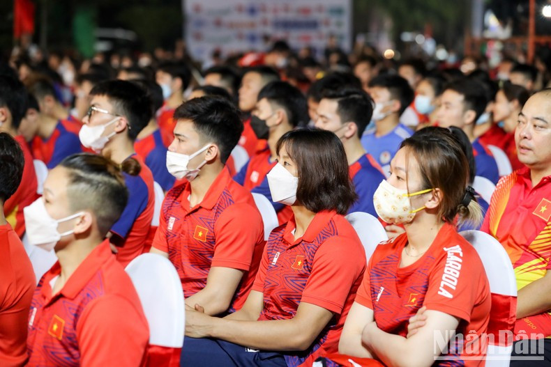 越南体育代表团报名参加36大项中的30个,583个小项中的444个,力争获得90-120枚金牌并努力保持领先地位。 越南体育代表团报名参加36大项中的30个,583个小项中的444个,力争获得90-120枚金牌并努力保持领先地位。