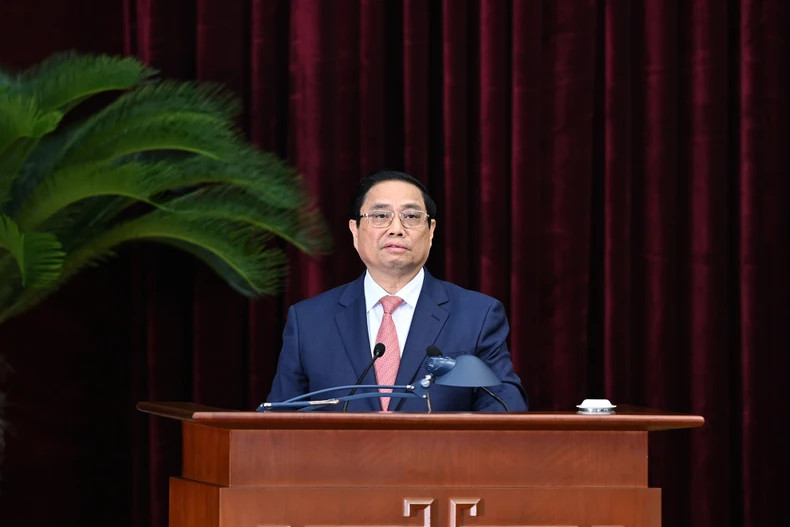 越南政府总理范明正致辞。