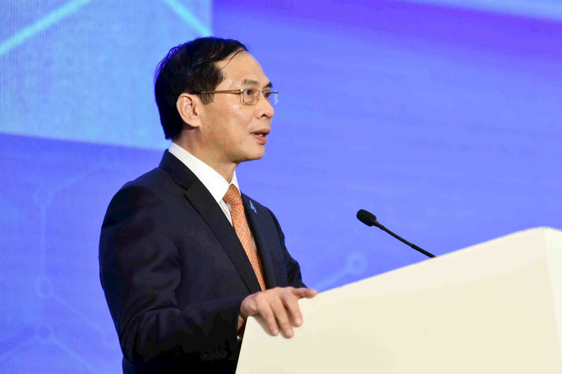 越南外交部部长裴青山。