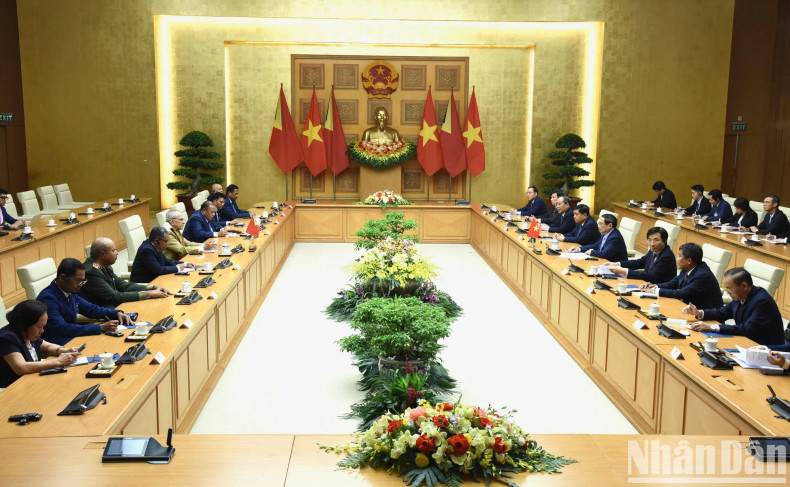 会见全景。 会见全景。