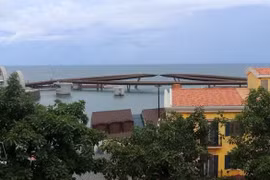 富国岛吻桥是著名旅游景点之一。
