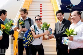 第2000万名国际游客是波兰籍的卡罗琳娜·阿格涅什卡女士。