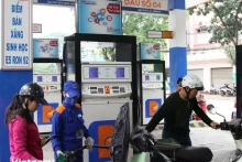 4月24日15时起越南各类成品油零售价上调。（图片来源：越通社）