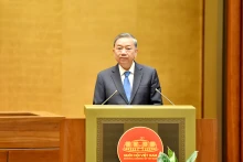越共中央总书记苏林在会上发表重要演讲。