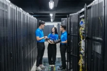 一家专注于研发产品和技术解决方案的公司的年轻工程师团队。（山松 摄）