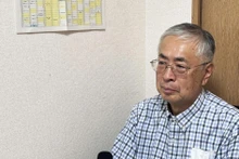 日本东京外国语大学的栗原弘英教授接受越通社驻东京记者的采访。（图片来源：越通社）