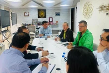 委内瑞拉副总统、委内瑞拉-越南政府间委员会越方分委主席豪尔赫·马尔克斯与越南企业代表团举行工作座谈。