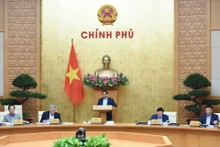 越南政府总理范明正主持召开政府2025年4月份立法工作专题会议【组图】