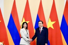 越南国会主席陈青敏会见亚美尼亚-越南友好议员小组主席