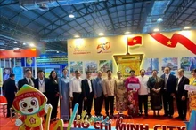 与会代表合影。