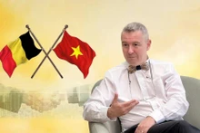 比利时驻越南大使卡尔·范登博舍。