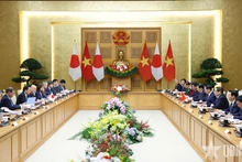 会谈场景。（图片来源：人民军队报）