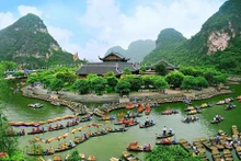长安名胜群旗下长安-三谷-碧洞国家级特殊风景名胜区。