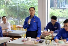 胡志明市团市委副书记、少先队委员会主任郑氏贤珍致辞。