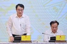 越南计划投资部副部长陈国方在2023年9月例行记者会上致辞。