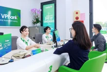 越南各家银行存款利率较去年同期大幅下降。