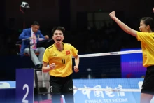 越南女子藤球队2-1锁定胜局。