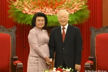 越共中央总书记阮富仲会见柬埔寨王国国会主席昆索达莉