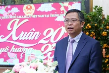 越南驻中国大使范清平发表讲话。