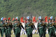 参加 AARM-30 彩排活动的士兵。