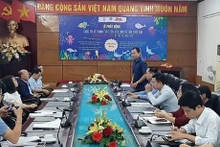 “为子孙后代保护珍稀濒危水生生物”绘画比赛启动仪式场景。