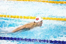 东运会结束后，越南游泳运动员为新赛绩而奋斗。（如达 摄）