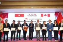 越南-加拿大企业家协会正式成立 。