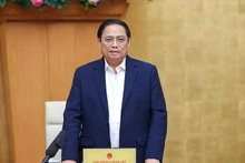 范明正总理在会上讲话。