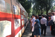 “1945-1969年期间胡志明主席签名和笔记汇总”展览会开展。