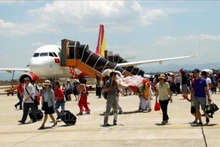 附图：各航空公司继续调整航班执行计划。