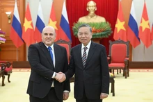 越共中央总书记苏林会见俄罗斯总理米舒斯京。（图片来源：VGP）