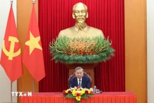 越共中央总书记苏林与欧洲理事会主席安东尼奥·科斯塔通电话。