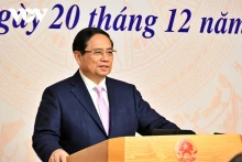 政府总理在会上发表讲话。
